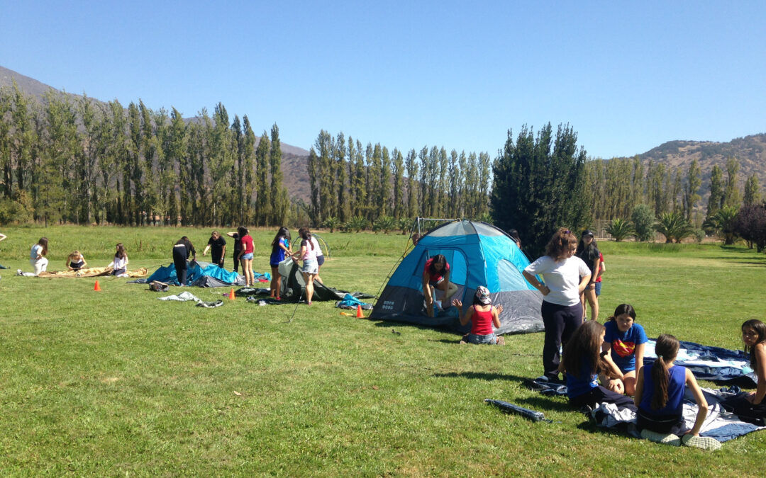 Contacto con la naturaleza y trabajo en equipo: Experiencia de Campamento I° medios