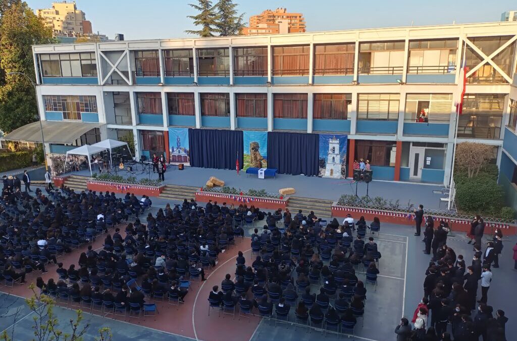 Cumplimos 67 años de Servicio Educativo, Compañía de María.. Gracias a todos..