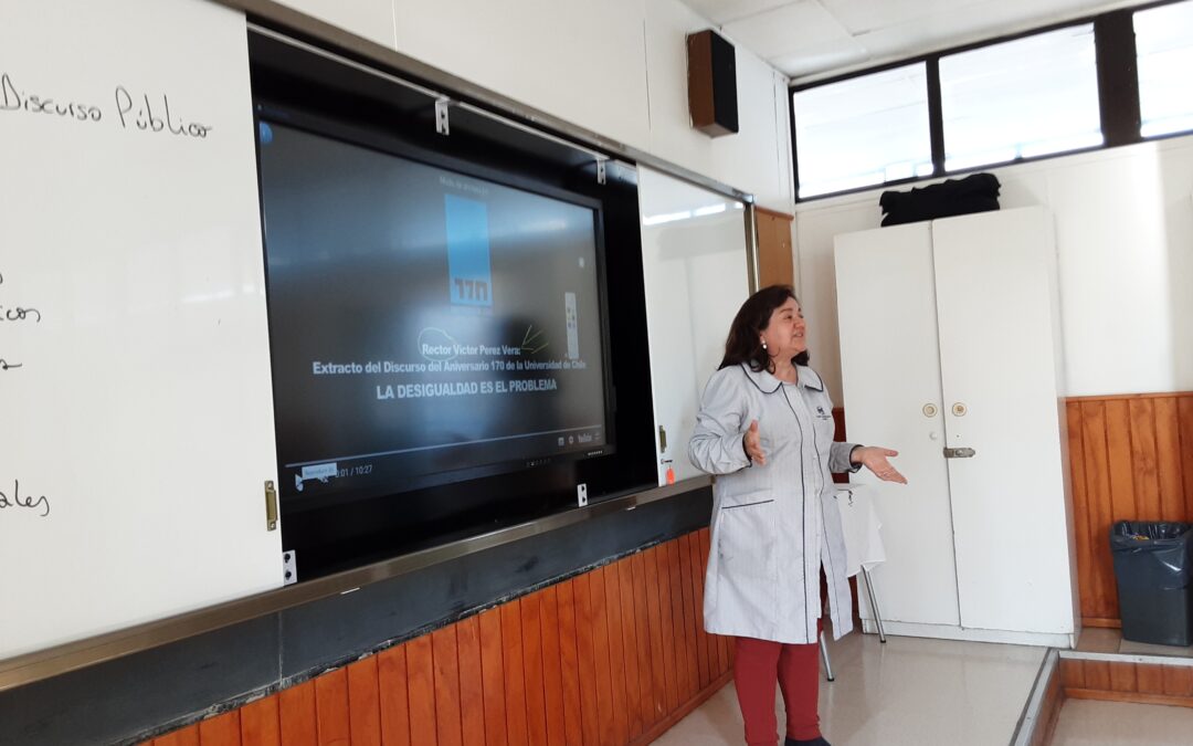 Innovador recurso tecnológico en las aulas: Pantalla Interactiva