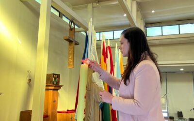 “No dejar apagar la llama”: liturgia con 5° a 7° básico